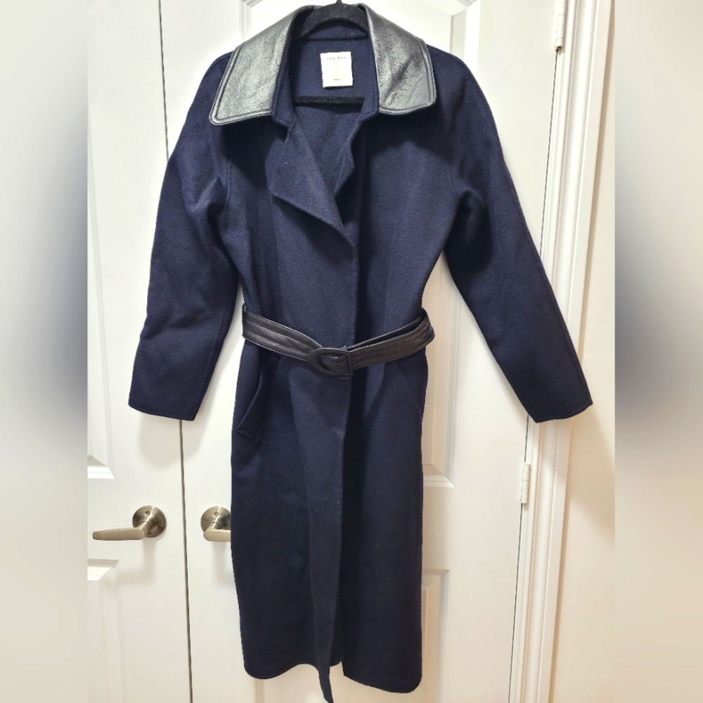 Sandro Women's wool coat, size US 4, black